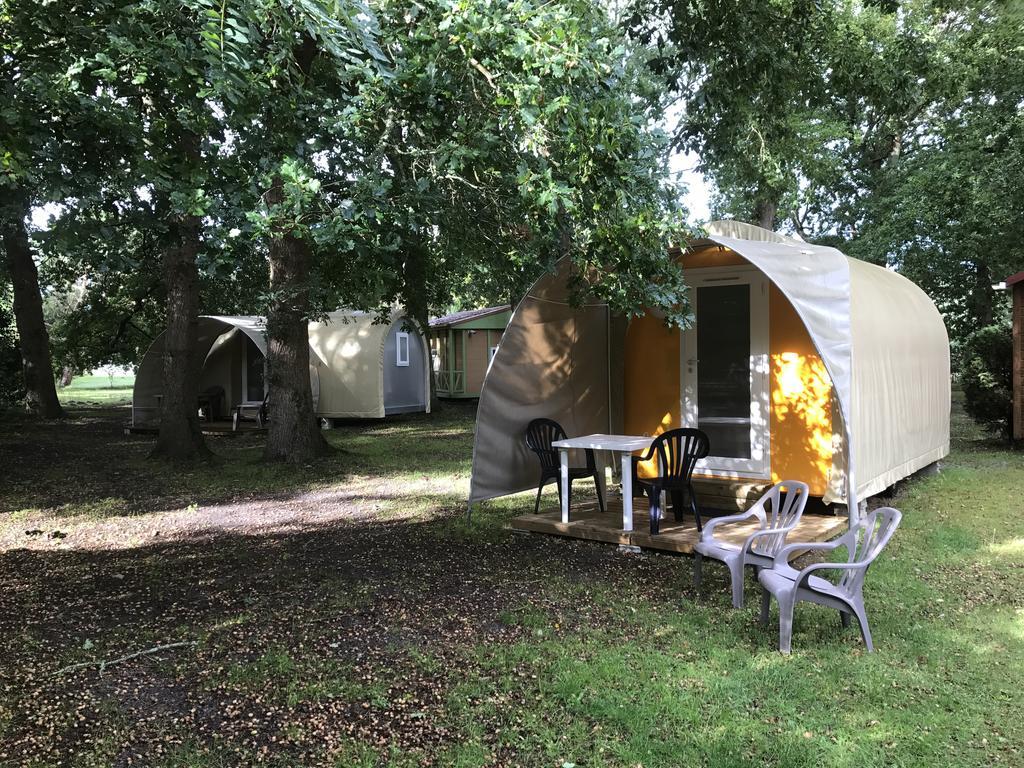 Camping La Chesnays Hotell Vendays-Montalivet Eksteriør bilde